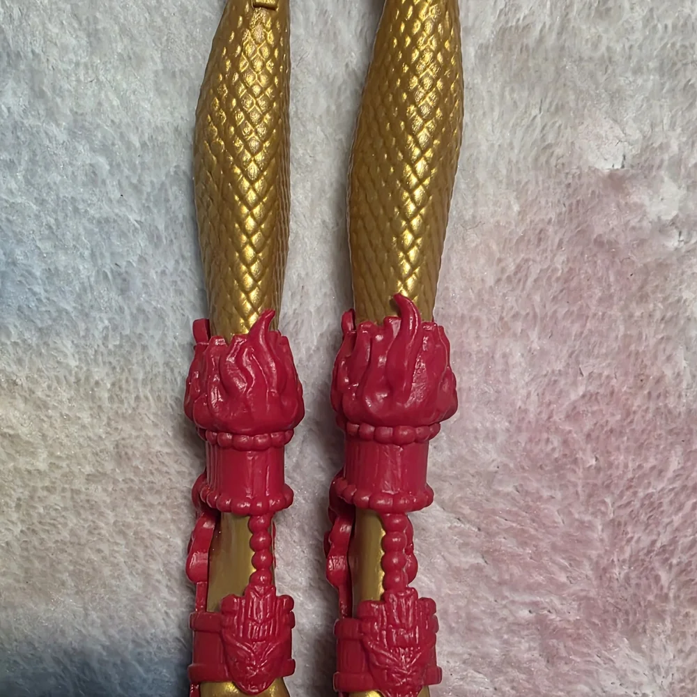 Monster High Jinifire - Picture 4 of 7